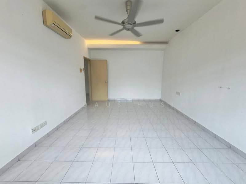 2.5-storey Terraced House for Sale in Taman Bukit Serdang (Seri Kembangan) - Firdaus Husin - Interior - PropertyGuru.com.my