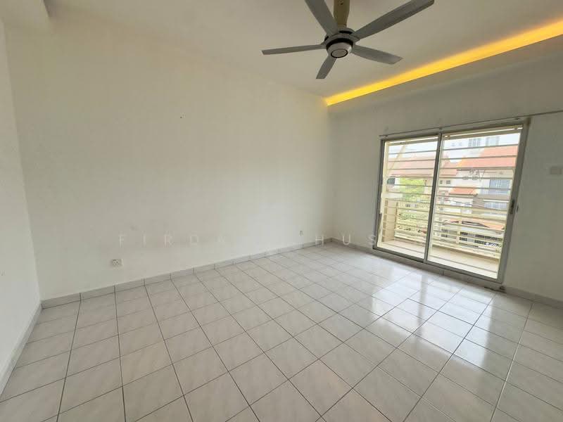 2.5-storey Terraced House for Sale in Taman Bukit Serdang (Seri Kembangan) - Firdaus Husin - Interior - PropertyGuru.com.my