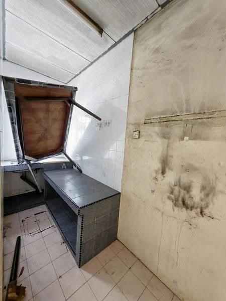 Terraced House for Sale in Bandar Baru Permas Jaya (Permas Jaya) - Arshad . - Kitchen - PropertyGuru.com.my