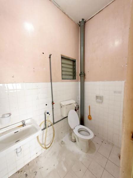 Terraced House for Sale in Bandar Baru Permas Jaya (Permas Jaya) - Arshad . - Bathroom - PropertyGuru.com.my