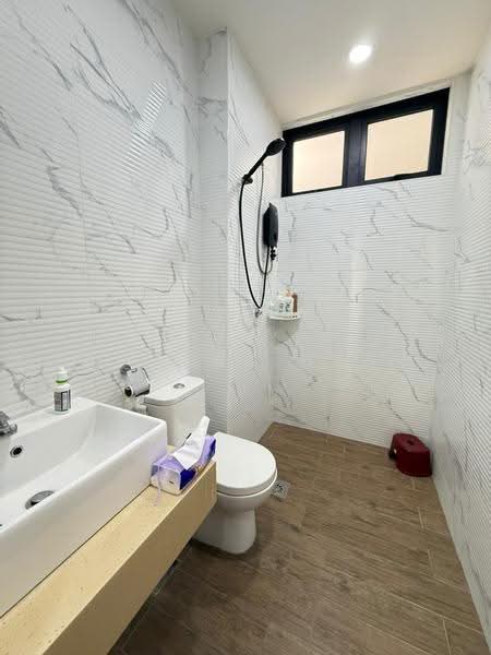 Condominium for Rent at The Quartz Residence - Bibong Ong - Bathroom - PropertyGuru.com.my