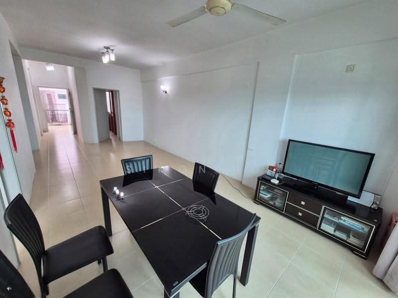 Kondominium untuk Dijual di Cassia Resort Condominium - Simon Ng - Dining Room - PropertyGuru.com.my