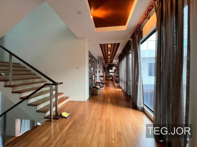 Bungalow House for Sale in Setia Eco Park (Setia Alam) - Jennie Chew - Corridor - PropertyGuru.com.my