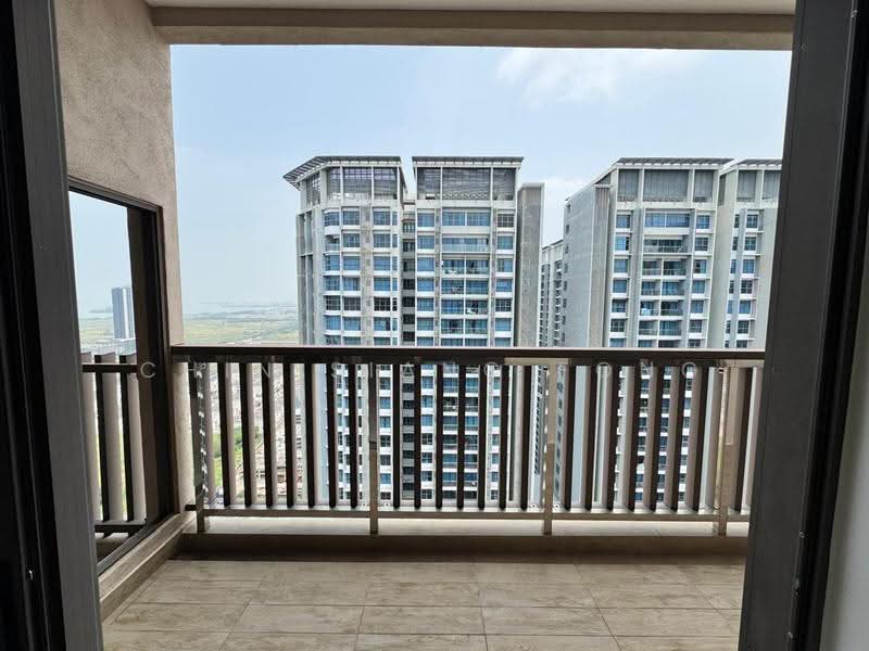 Kediaman Servis untuk Dijual di Bali Residences - Chin Siang Fong - Balcony - PropertyGuru.com.my