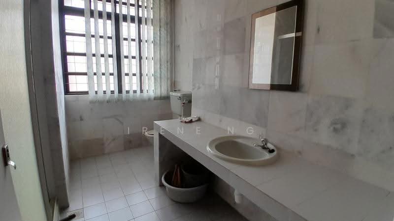 Rumah Teres 2-Tingkat untuk Dijual di Bandar Baru Sungai Long (Kajang) - Irene Ng - Bathroom - PropertyGuru.com.my