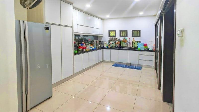 Rumah Berkembar untuk Dijual di Bandar Bukit Tinggi (Klang) - Stephanie Quek - Kitchen - PropertyGuru.com.my