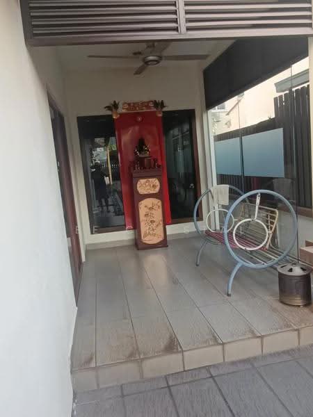 2-storey Terraced House for Sale in Taman Putra Impiana (Puchong) - Lee Crystal - Exterior - PropertyGuru.com.my