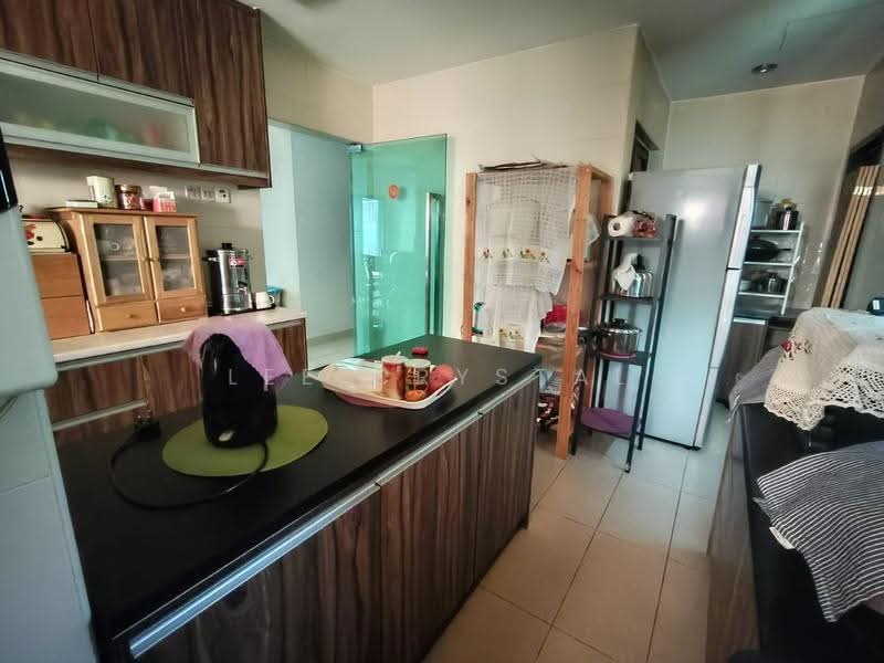 2-storey Terraced House for Sale in Taman Putra Impiana (Puchong) - Lee Crystal - Kitchen - PropertyGuru.com.my