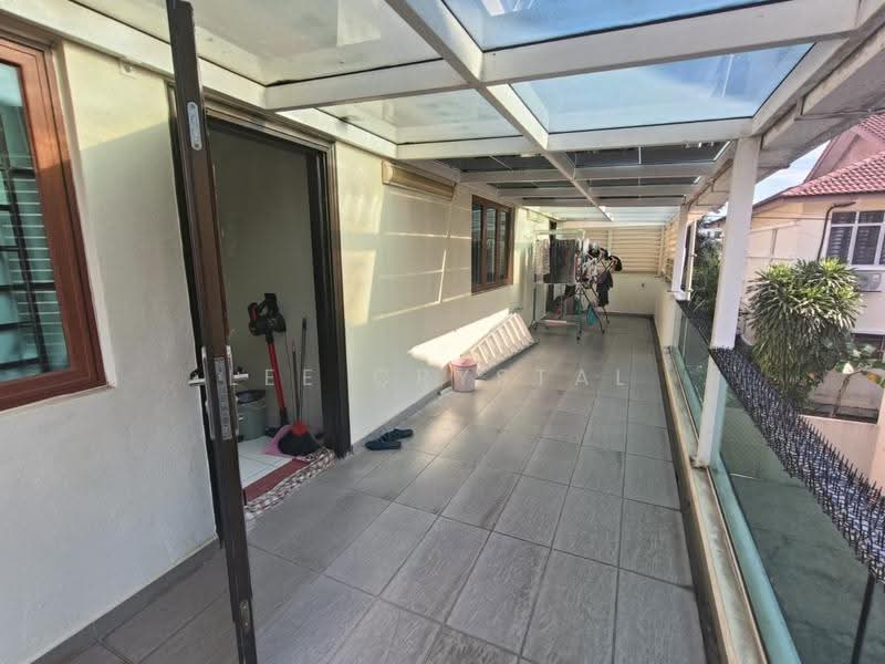 2-storey Terraced House for Sale in Taman Putra Impiana (Puchong) - Lee Crystal - Balcony - PropertyGuru.com.my