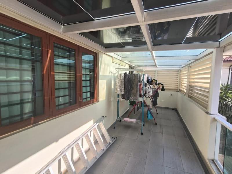 2-storey Terraced House for Sale in Taman Putra Impiana (Puchong) - Lee Crystal - Balcony - PropertyGuru.com.my