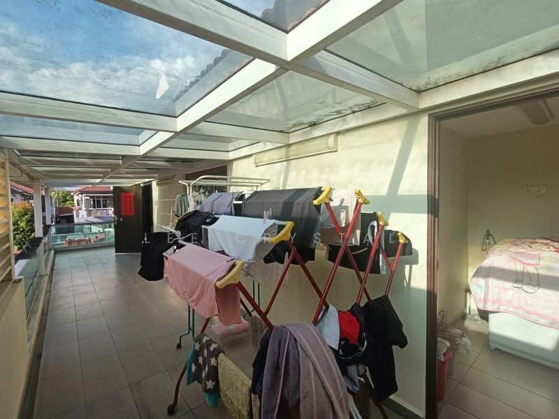 2-storey Terraced House for Sale in Taman Putra Impiana (Puchong) - Lee Crystal - Balcony - PropertyGuru.com.my