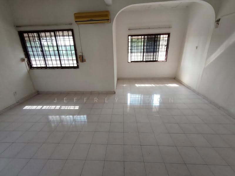 Rumah Teres 2-Tingkat untuk Disewa di Taman Klang Utama (Kapar) - Jeffrey Hoon - Living Room - PropertyGuru.com.my