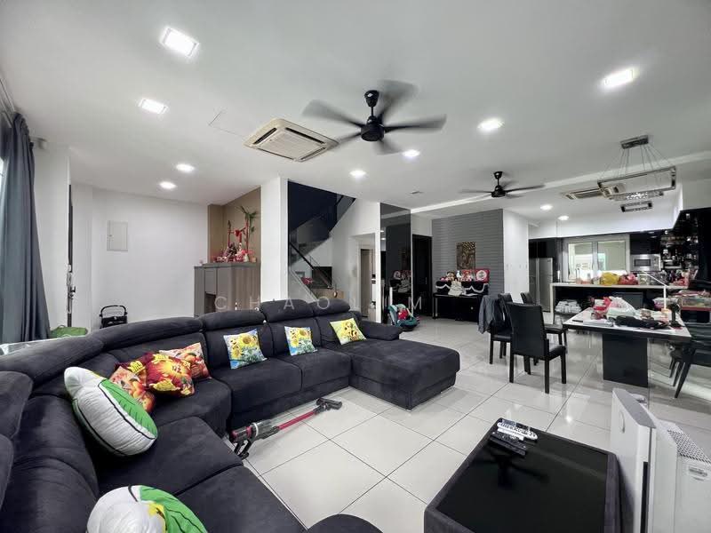 Semi-Detached House for Sale in Bandar Mahkota Cheras (Cheras) - ChaoLim . - Living Room - PropertyGuru.com.my