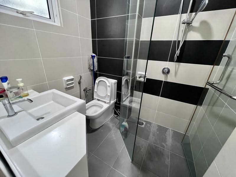 Semi-Detached House for Sale in Bandar Mahkota Cheras (Cheras) - ChaoLim . - Bathroom - PropertyGuru.com.my