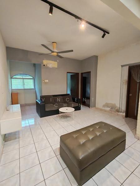 Apartment for Sale at Pangsapuri Orkid - Vincent Chin - Living Room - PropertyGuru.com.my