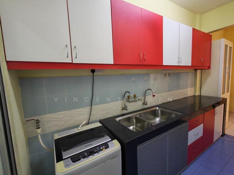 Apartment for Sale at Pangsapuri Orkid - Vincent Chin - Kitchen - PropertyGuru.com.my