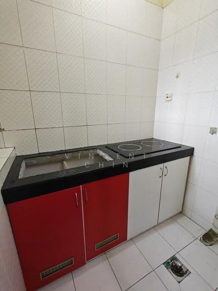 Apartment for Sale at Pangsapuri Orkid - Vincent Chin - Kitchen - PropertyGuru.com.my