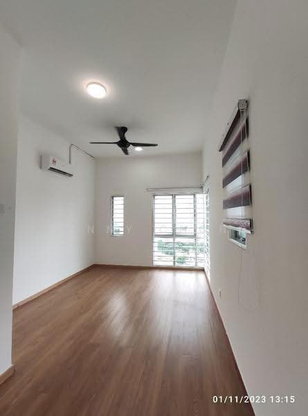 Condominium for Sale at Zeta Deskye (Alam Saujana) - Kenny Chong - Living Room - PropertyGuru.com.my