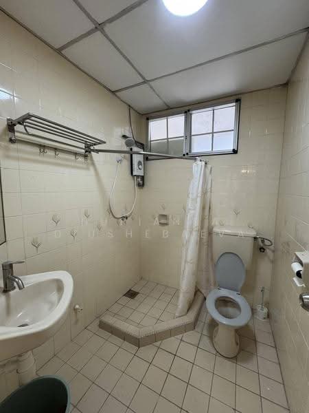 Condominium for Sale at Tiara Damansara - Nurianna Diushebaeva - Bathroom - PropertyGuru.com.my