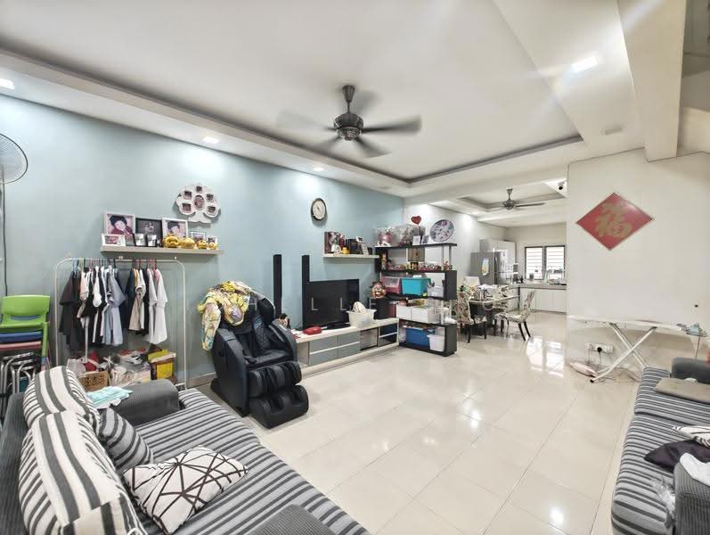 3-storey Terraced House for Sale in Jalan impian indah (Balakong) - Michelle Siow - Living Room - PropertyGuru.com.my