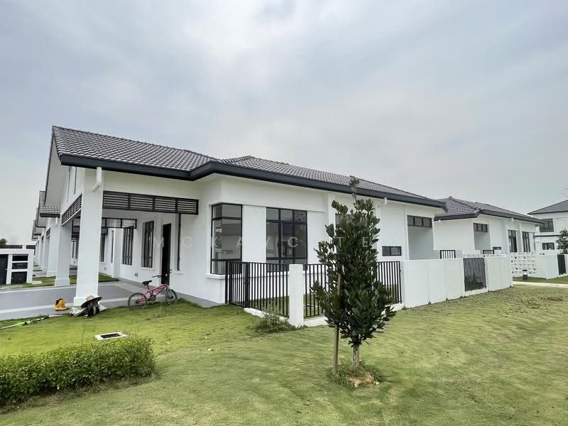 Rumah Teres untuk Disewa di Kuala Selangor (Selangor) - MckayC TEH - Exterior - PropertyGuru.com.my