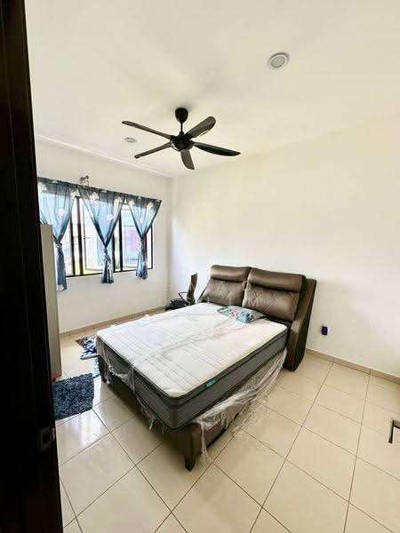 Rumah Teres 3-Tingkat untuk Dijual di Puchong (Selangor) - Ahmad Muslim - Bedroom - PropertyGuru.com.my