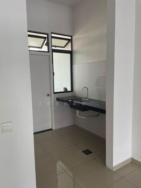 Rumah Teres untuk Dijual di Kota Masai (Pasir Gudang) - Arshad . - Kitchen - PropertyGuru.com.my