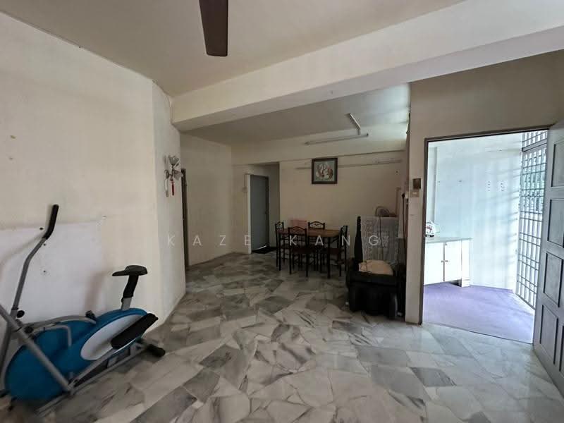 Apartment for Rent at Majestic Height - Kaze Kang - Living Room - PropertyGuru.com.my