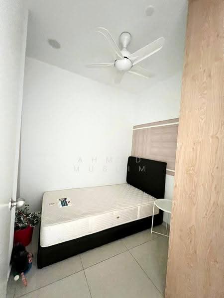 Service Residence for Sale at Kenwingston Avenue - Ahmad Muslim - Bedroom - PropertyGuru.com.my
