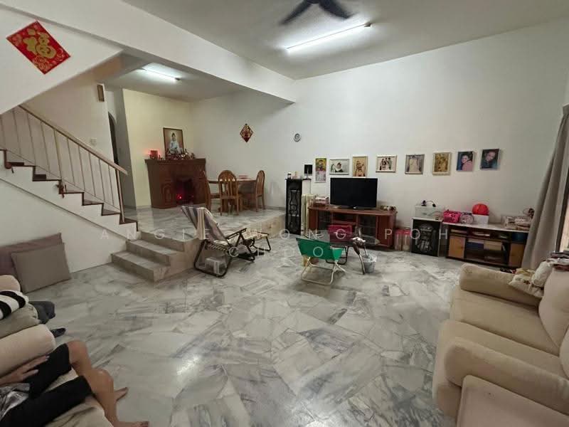 Rumah Teres untuk Dijual di Bandar Sungai Long (Selangor) - Angie Wong Poh Choo - Living Room - PropertyGuru.com.my