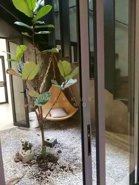 2-storey Terraced House for Sale in Taman Tun Dr Ismail (Kuala Lumpur) - Markus Leong - Garden - PropertyGuru.com.my