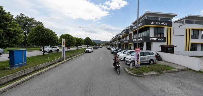 Shop for Sale in Saujana Utama (Puncak Alam) - Jeffrey Hoon - Exterior - PropertyGuru.com.my