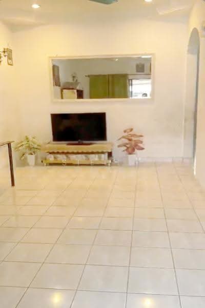 1-storey Terraced House for Sale in Bandar Baru Permas Jaya (Permas Jaya) - Stella Chia - Living Room - PropertyGuru.com.my