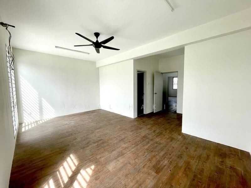 2-storey Terraced House for Sale in Dengkil (Selangor) - Ikmal Hakim - Living Room - PropertyGuru.com.my