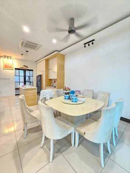 Semi-Detached House for Sale in Taman Molek (Johor Bahru) - Andy Chan - Dining Room - PropertyGuru.com.my