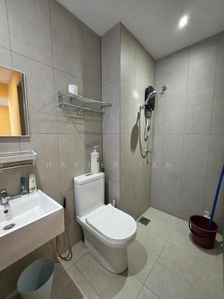 Service Residence for Rent at Kenwingston Platz - Harper Tan - Bathroom - PropertyGuru.com.my