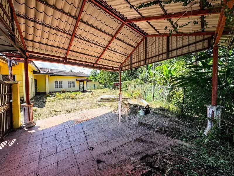 2-storey Terraced House for Sale in Antara Gapi (Ulu Yam) - Nazrin Hakimin - Exterior - PropertyGuru.com.my