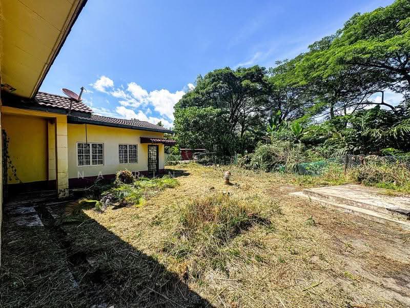 2-storey Terraced House for Sale in Antara Gapi (Ulu Yam) - Nazrin Hakimin - Exterior - PropertyGuru.com.my