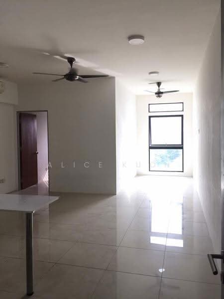 Kediaman Servis untuk Disewa di Menara Suria (V12) - Alice Kuon - Living Room - PropertyGuru.com.my