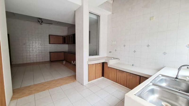 Semi-Detached House for Rent in Sri Petaling (Kuala Lumpur) - FM Hong - Kitchen - PropertyGuru.com.my