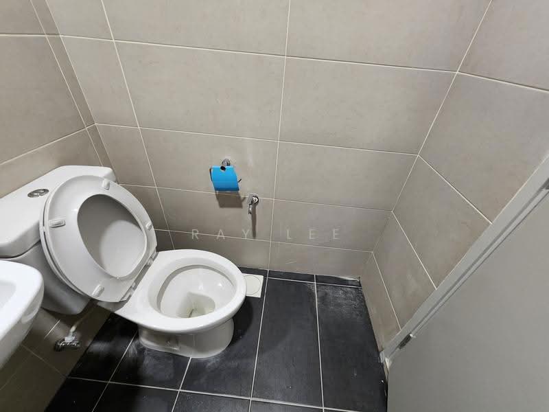 Kediaman Servis untuk Disewa di Pacific Star (Service Residence) - Ray Lee - Bathroom - PropertyGuru.com.my