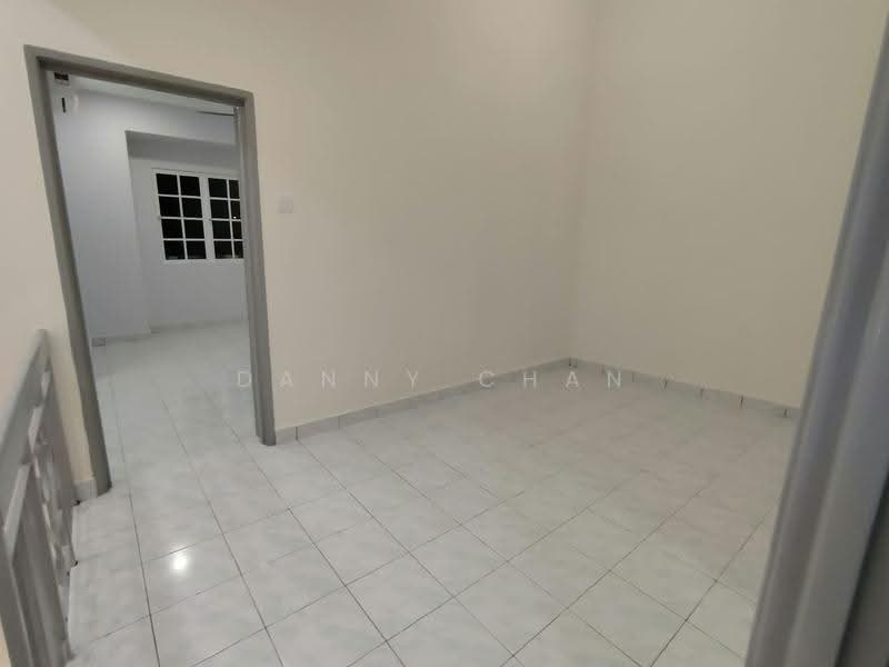 Rumah Teres 2-Tingkat untuk Disewa di Taman Putra Prima (Puchong) - Danny Chan - Interior - PropertyGuru.com.my