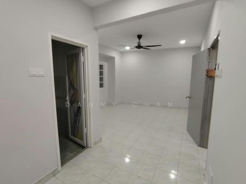Rumah Teres 2-Tingkat untuk Disewa di Taman Putra Prima (Puchong) - Danny Chan - Interior - PropertyGuru.com.my
