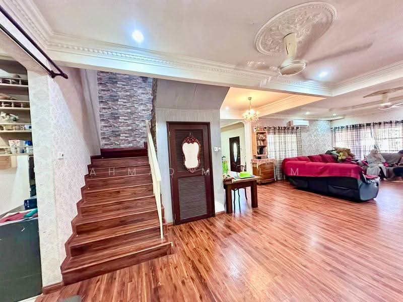 Semi-Detached House for Sale in Bandar Nusaputra (Puchong) - Ahmad Muslim - Living Room - PropertyGuru.com.my