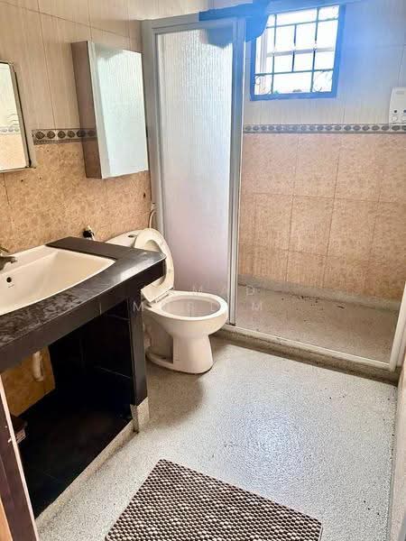 Semi-Detached House for Sale in Bandar Nusaputra (Puchong) - Ahmad Muslim - Bathroom - PropertyGuru.com.my