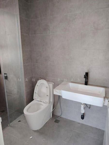 Semi-Detached House for Sale in Tiger Lane (Ipoh) - Mandy Phang - Bathroom - PropertyGuru.com.my