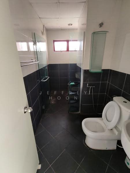 Condominium for Rent at Trellises - Jeffrey Hoon - Bathroom - PropertyGuru.com.my