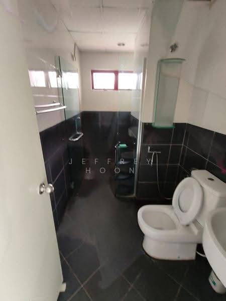 Condominium for Rent at Trellises - Jeffrey Hoon - Bathroom - PropertyGuru.com.my