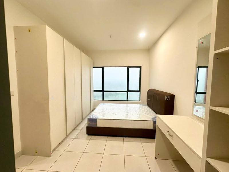 Kediaman Servis untuk Dijual di E'Island Lake Haven - Ahmad Muslim - PropertyGuru.com.my
