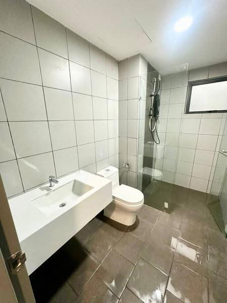 Kediaman Servis untuk Dijual di E'Island Lake Haven - Ahmad Muslim - PropertyGuru.com.my